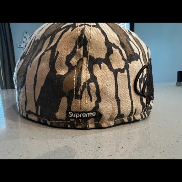 Supreme World Famous Camo Fitted Hat 7 3/4 - Picture 6 of 8